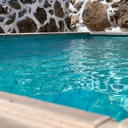 別荘 Perez With Private Pool